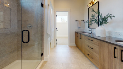 Structure-22-Master-Bath-20485-Aberdeen-Bathroom